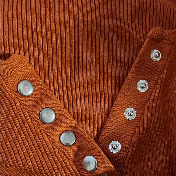 Garage Rust Ribbed Button-Up Blouse - Picture 4 of 4